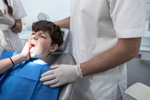 Best Emergency Tooth Extraction in Murray, KY